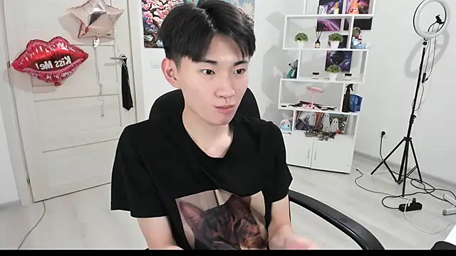 Miram Yu online show from October 3, 2025, 9:23 pm