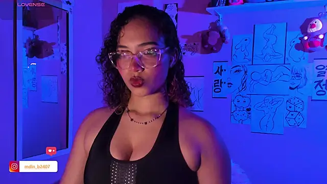 Snapshot of MadelineBenet chatting on March 14, 2025, 11:11 pm MadelineBenet online show from March 14, 2025, 11:11 pm