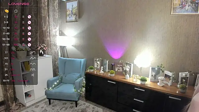 DarleneHatt online show from March 4, 2025, 1:01 am