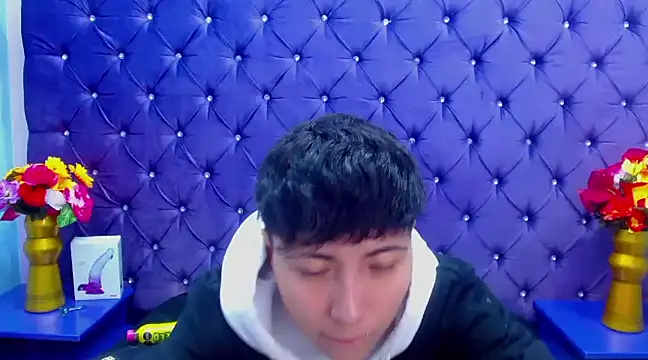 Snapshot of Im_Mathias chatting on January 12, 2025, 1:53 am Im Mathias online show from January 12, 2025, 1:53 am