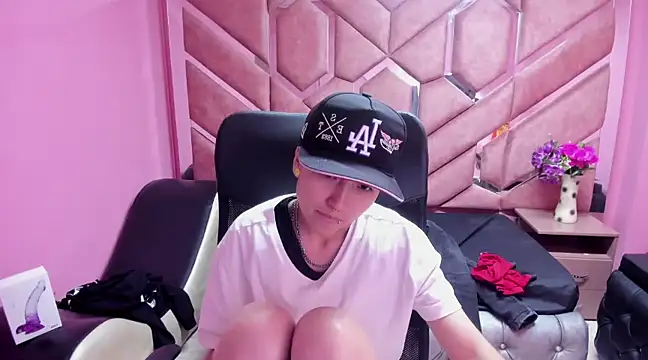 Snapshot of Im_Mathias chatting on January 20, 2025, 5:15 am Im Mathias online show from January 20, 2025, 5:15 am