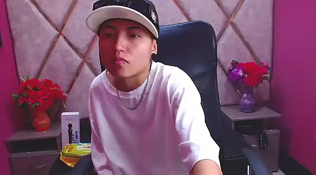 Snapshot of Im_Mathias chatting on February 1, 2025, 9:11 am Im Mathias online show from February 1, 2025, 9:11 am