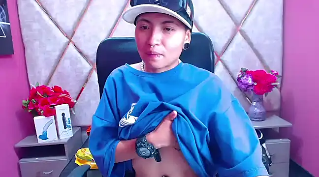 Snapshot of Im_Mathias chatting on February 4, 2025, 8:56 am Im Mathias online show from February 4, 2025, 8:56 am