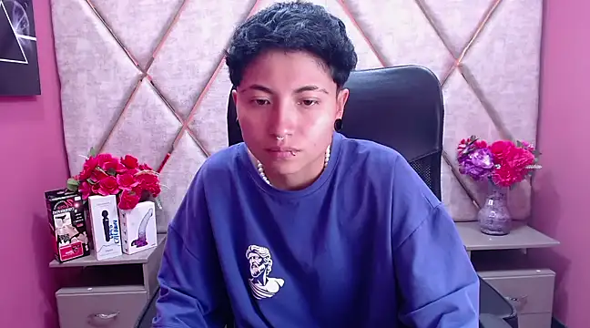 Snapshot of Im_Mathias chatting on February 14, 2025, 6:34 am Im Mathias online show from February 14, 2025, 6:34 am