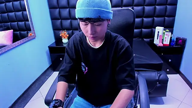 Snapshot of Im_Mathias chatting on September 10, 2025, 9:48 pm Im Mathias online show from September 10, 2025, 9:48 pm