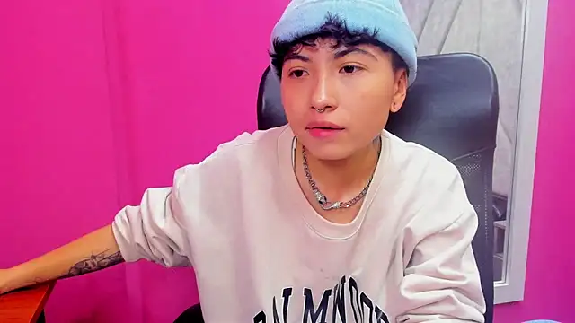 Snapshot of Im_Mathias chatting on November 26, 2025, 4:46 am Im Mathias online show from November 26, 2025, 4:46 am