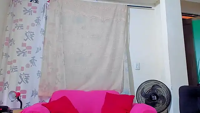 Snapshot of ray_long222 chatting on June 5, 2026, 1:28 pm ray long222 online show from June 5, 2026, 1:28 pm