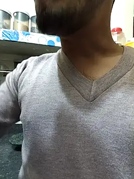 Snapshot of hunter_boy chatting on December 14, 2024, 7:46 pm hunter boy online show from December 14, 2024, 7:46 pm