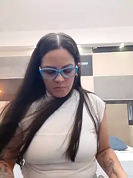 Snapshot of Zara_Jackson chatting on May 20, 2026, 2:45 pm Zara Jackson online show from May 20, 2026, 2:45 pm
