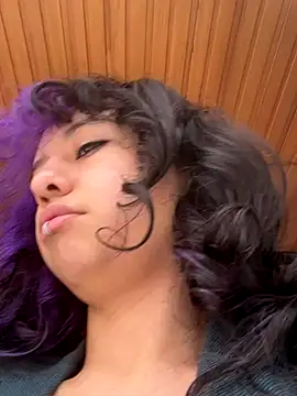 Snapshot of Sweet_Chaos chatting on December 2, 2024, 3:47 pm Sweet Chaos online show from December 2, 2024, 3:47 pm