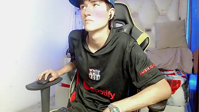 johnny cagee online show from September 27, 2025, 4:50 am