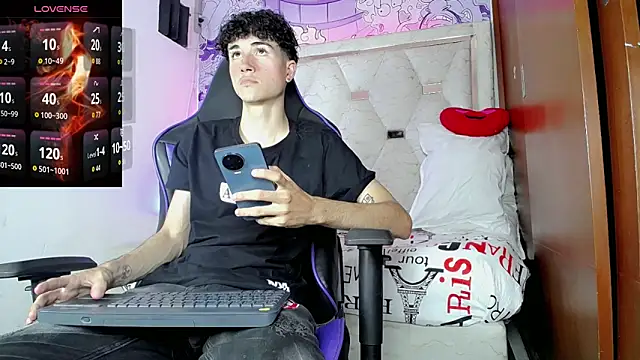 johnny cagee online show from March 18, 2026, 3:42 am