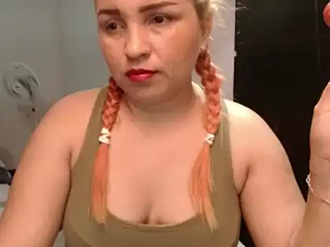 Snapshot of Agatha_browser chatting on February 3, 2025, 12:25 am Agatha browser online show from February 3, 2025, 12:25 am