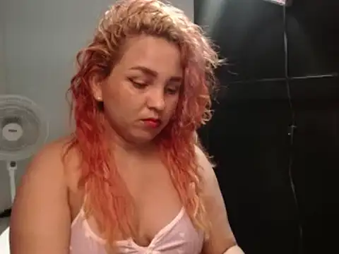 Snapshot of Agatha_browser chatting on February 7, 2025, 2:19 am Agatha browser online show from February 7, 2025, 2:19 am