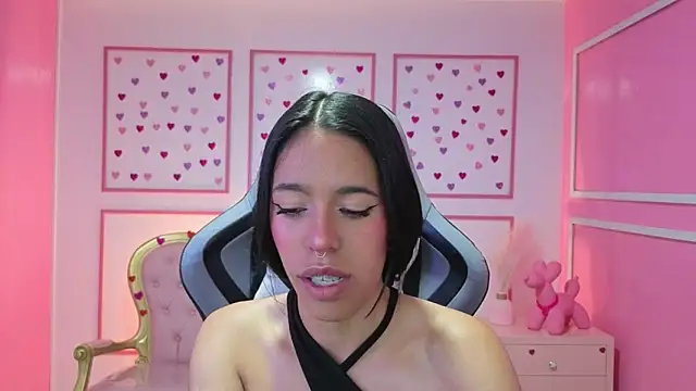 Snapshot of stephania_t chatting on September 11, 2025, 11:54 am stephania t online show from September 11, 2025, 11:54 am