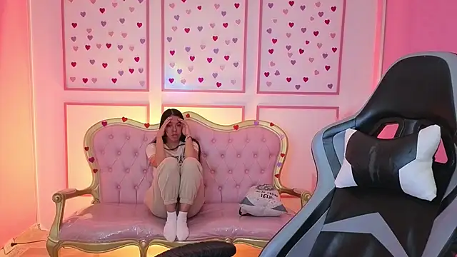 Snapshot of stephania_t chatting on September 13, 2025, 12:27 pm stephania t online show from September 13, 2025, 12:27 pm