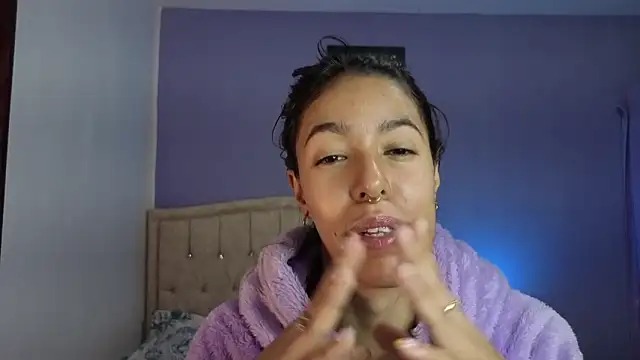 Snapshot of stephania_t chatting on May 13, 2026, 2:47 pm stephania t online show from May 13, 2026, 2:47 pm
