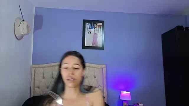 Snapshot of stephania_t chatting on June 17, 2026, 2:51 pm stephania t online show from June 17, 2026, 2:51 pm