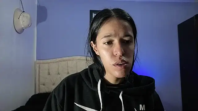 Snapshot of stephania_t chatting on June 18, 2026, 1:26 pm stephania t online show from June 18, 2026, 1:26 pm