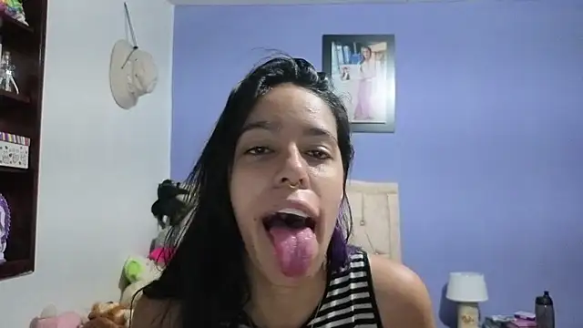 stephania t online show from July 11, 2026, 2:20 pm
