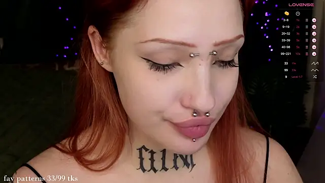 Snapshot of violetviolator chatting on December 15, 2024, 2:59 pm violetviolator online show from December 15, 2024, 2:59 pm