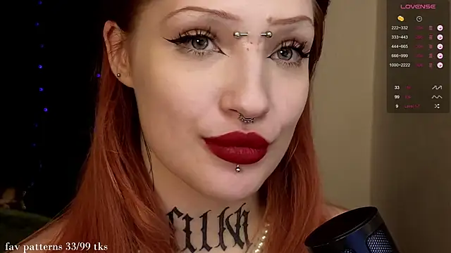 Snapshot of violetviolator chatting on December 25, 2024, 4:11 pm violetviolator online show from December 25, 2024, 4:11 pm