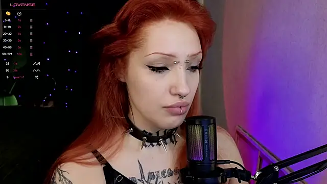 Snapshot of violetviolator chatting on January 30, 2025, 6:46 am violetviolator online show from January 30, 2025, 6:46 am