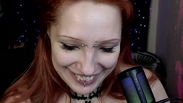 Snapshot of violetviolator chatting on February 8, 2025, 10:07 am violetviolator online show from February 8, 2025, 10:07 am