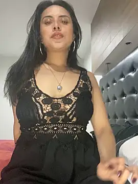 Snapshot of Effyvice13 chatting on September 15, 2025, 6:35 am Effyvice13 online show from September 15, 2025, 6:35 am