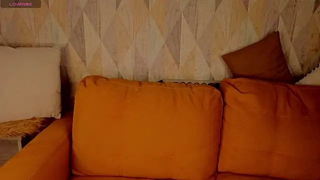 Snapshot of Michelle_Blond chatting on June 10, 2026, 1:06 am Michelle Blond online show from June 10, 2026, 1:06 am