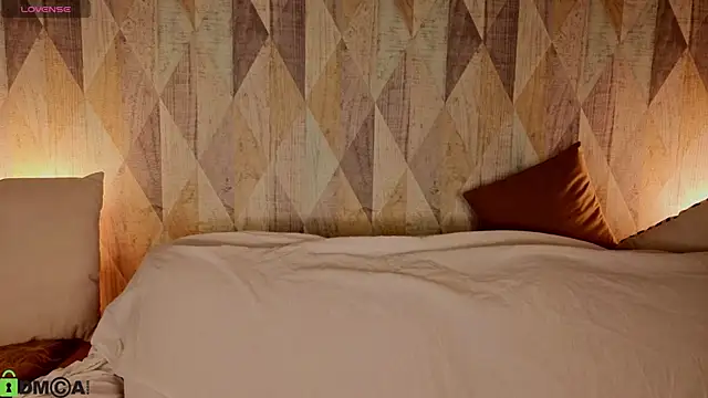 Snapshot of Michelle_Blond chatting on June 11, 2026, 1:05 am Michelle Blond online show from June 11, 2026, 1:05 am