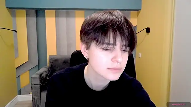 EmiliaYours online show from February 17, 2025, 4:48 pm