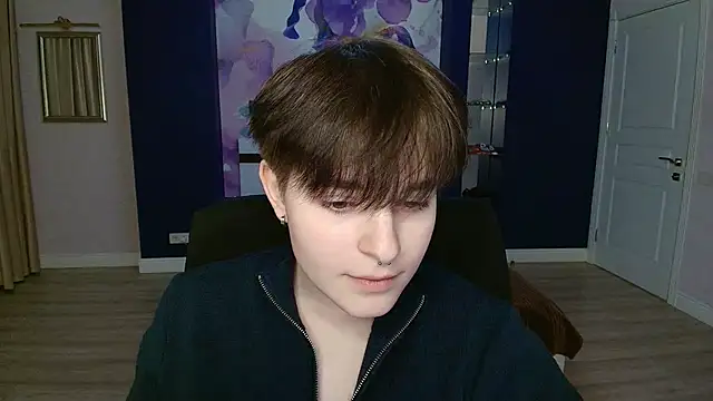 EmiliaYours online show from March 11, 2025, 4:29 pm