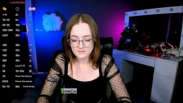 luna berryy online show from February 17, 2025, 11:09 pm