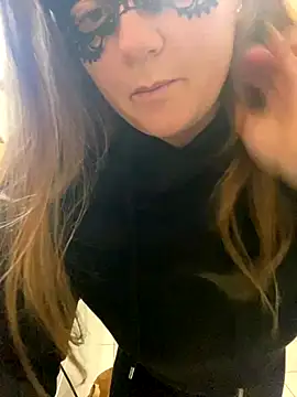 Snapshot of XtentationMG chatting on October 29, 2025, 9:33 am XtentationMG online show from October 29, 2025, 9:33 am