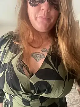 Snapshot of XtentationMG chatting on November 17, 2025, 8:53 am XtentationMG online show from November 17, 2025, 8:53 am