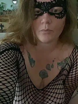 Snapshot of XtentationMG chatting on June 2, 2026, 7:32 am XtentationMG online show from June 2, 2026, 7:32 am