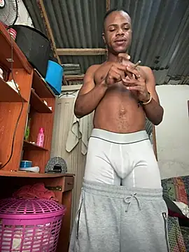 ElNegroRony online show from February 6, 2025, 7:18 pm