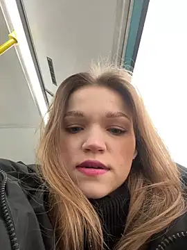 Snapshot of KitteCat chatting on February 11, 2025, 9:20 am KitteCat online show from February 11, 2025, 9:20 am