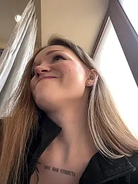 Snapshot of KitteCat chatting on February 14, 2025, 12:03 pm KitteCat online show from February 14, 2025, 12:03 pm