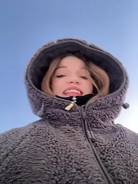 Snapshot of KitteCat chatting on February 14, 2025, 3:05 pm KitteCat online show from February 14, 2025, 3:05 pm