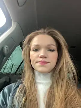 Snapshot of KitteCat chatting on March 1, 2025, 9:29 am KitteCat online show from March 1, 2025, 9:29 am