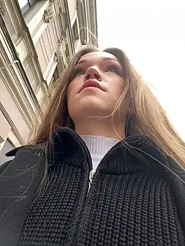 Snapshot of KitteCat chatting on March 8, 2025, 9:17 am KitteCat online show from March 8, 2025, 9:17 am