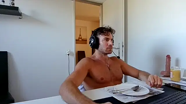 alpha-hunk online show from April 30, 2026, 3:18 pm