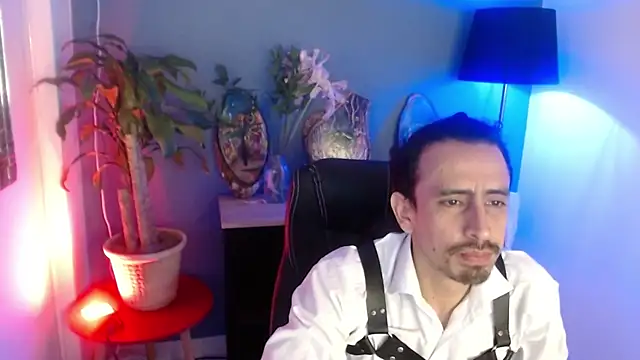 Snapshot of Sr_Magnus_ chatting on March 21, 2025, 4:06 am Sr Magnus online show from March 21, 2025, 4:06 am