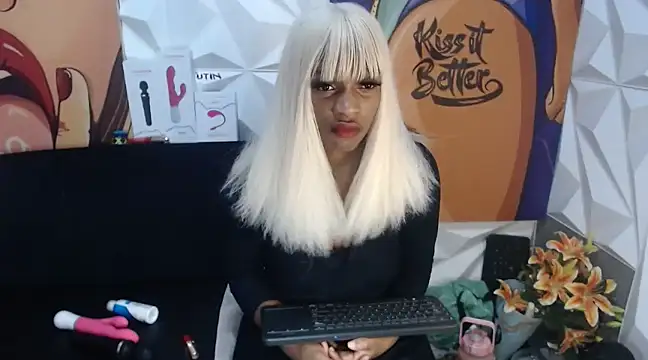 Snapshot of Ebonypreciousx chatting on December 10, 2024, 1:00 pm Ebonypreciousx online show from December 10, 2024, 1:00 pm