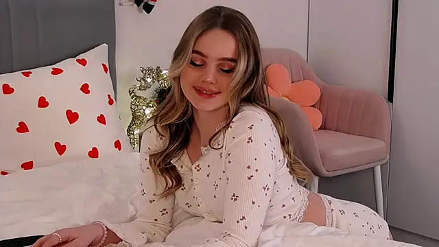 SIlviaBeyt online show from January 7, 2025, 1:49 am