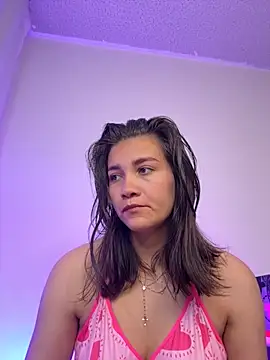 aurora divine online show from June 11, 2026, 8:40 pm