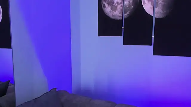 Snapshot of maddy_walker chatting on March 5, 2025, 3:18 am maddy walker online show from March 5, 2025, 3:18 am