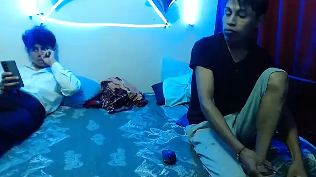 dani07- online show from October 17, 2025, 3:20 am